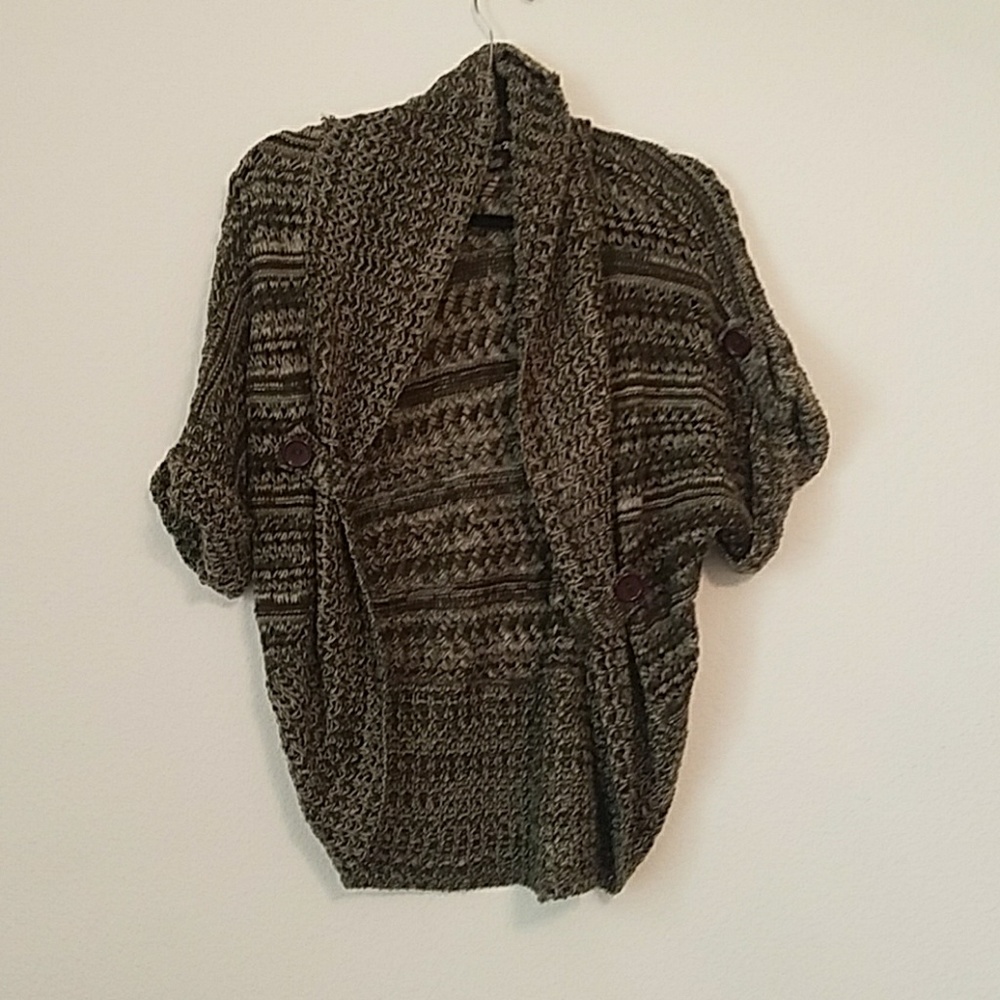 Short sleeve cardigan